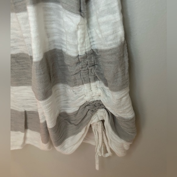 Express Knit Top - Picture 2 of 3